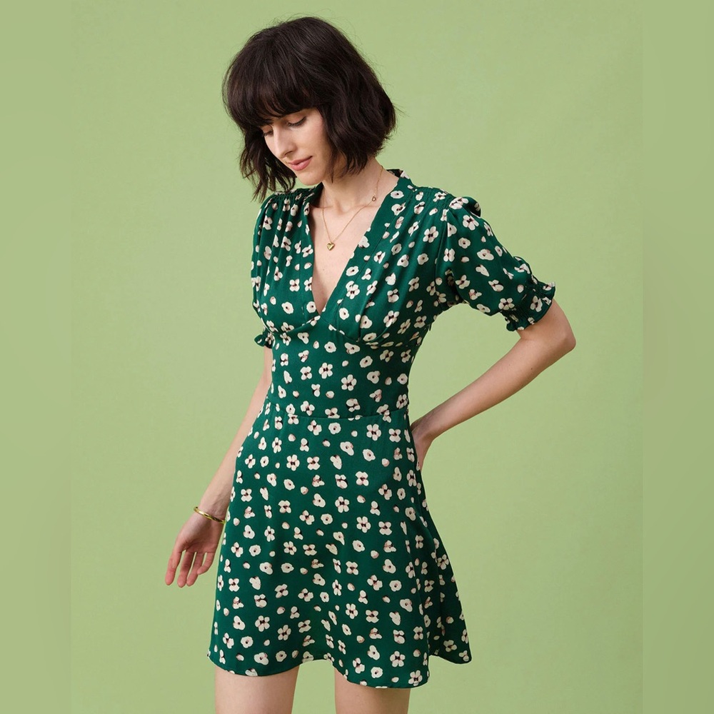 NWT RIHOAS V Neck Puff Sleeve Floral Mini Dress Sz S, M. - Picture 3 of 7